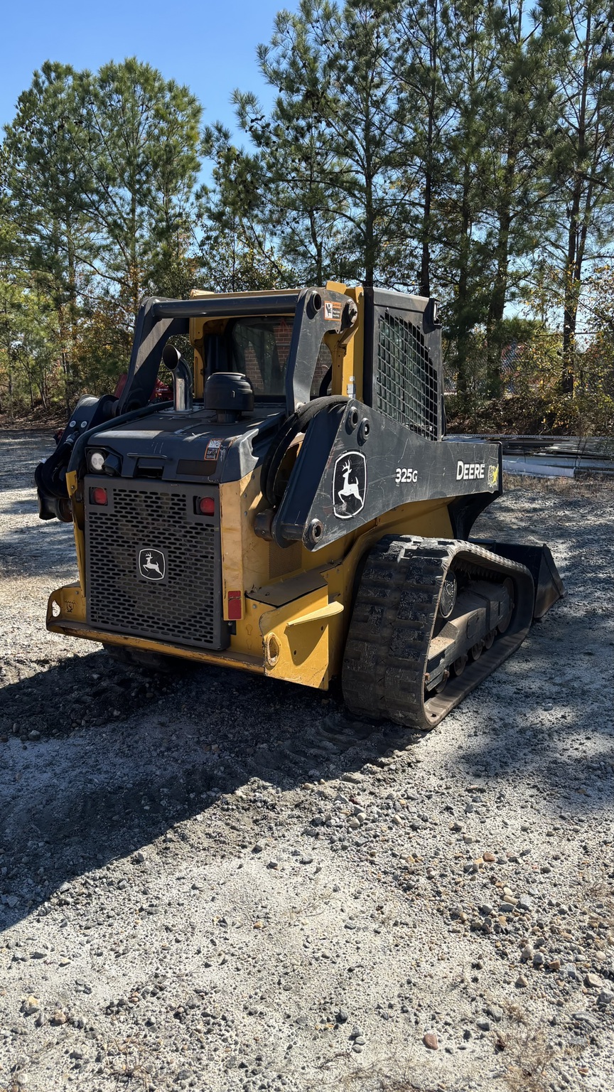 2020 John Deere 325G Image 5