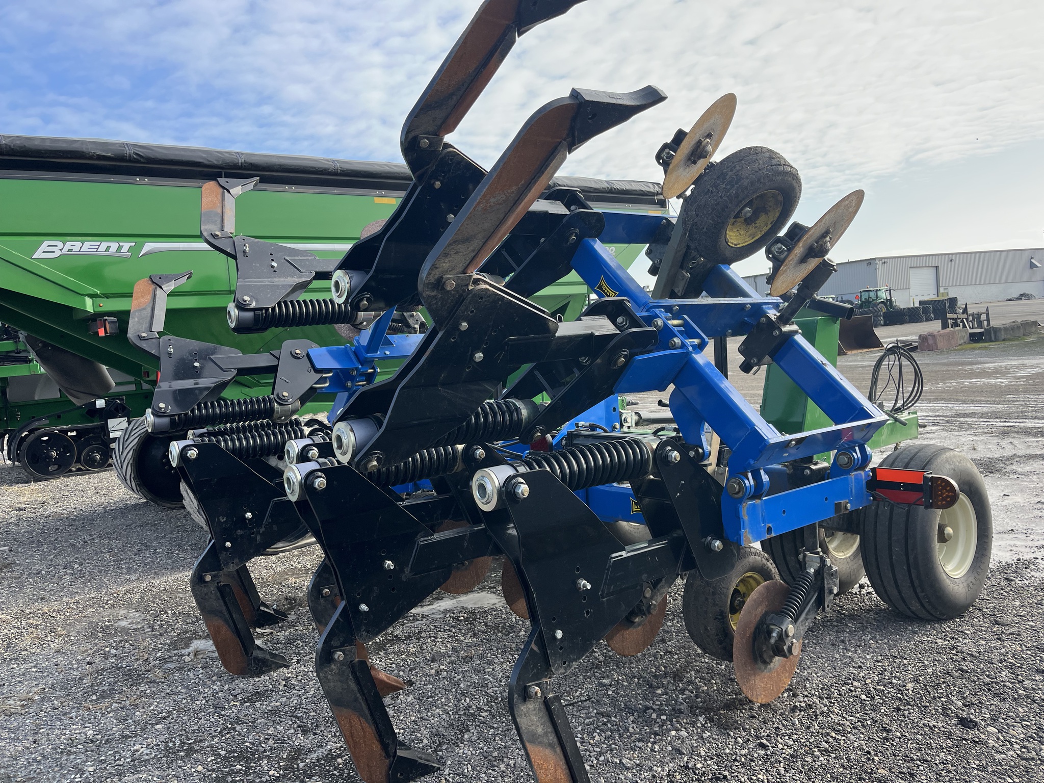 2017 Landoll 2511-9 Image 17