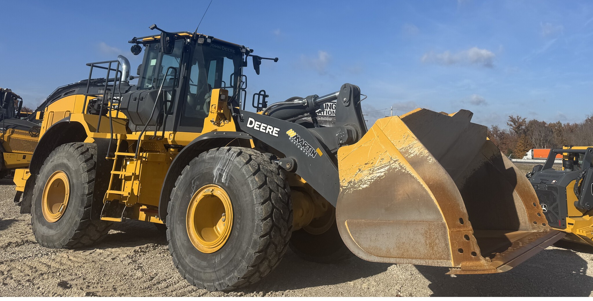 2023 John Deere 824 P Image 6