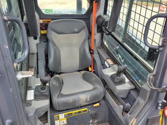 Photo of 2024 John Deere 333 P