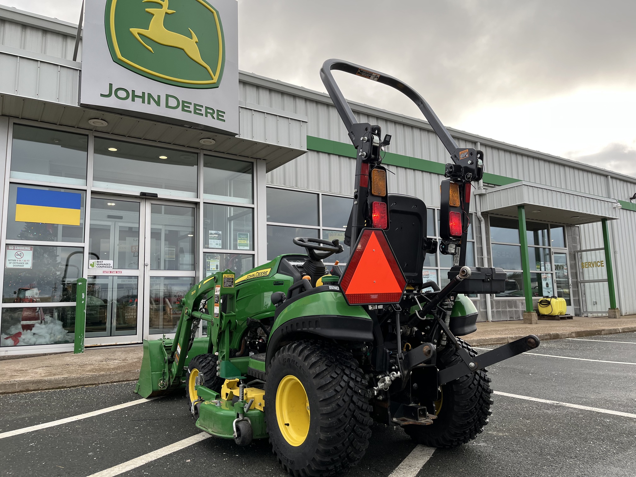 2021 John Deere 1025R Image 7