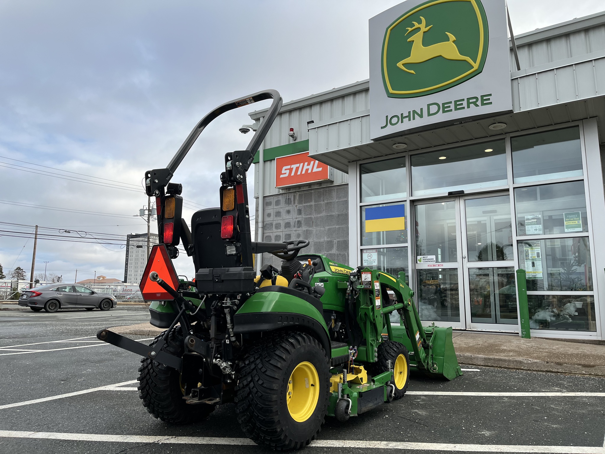 2021 John Deere 1025R Image 9