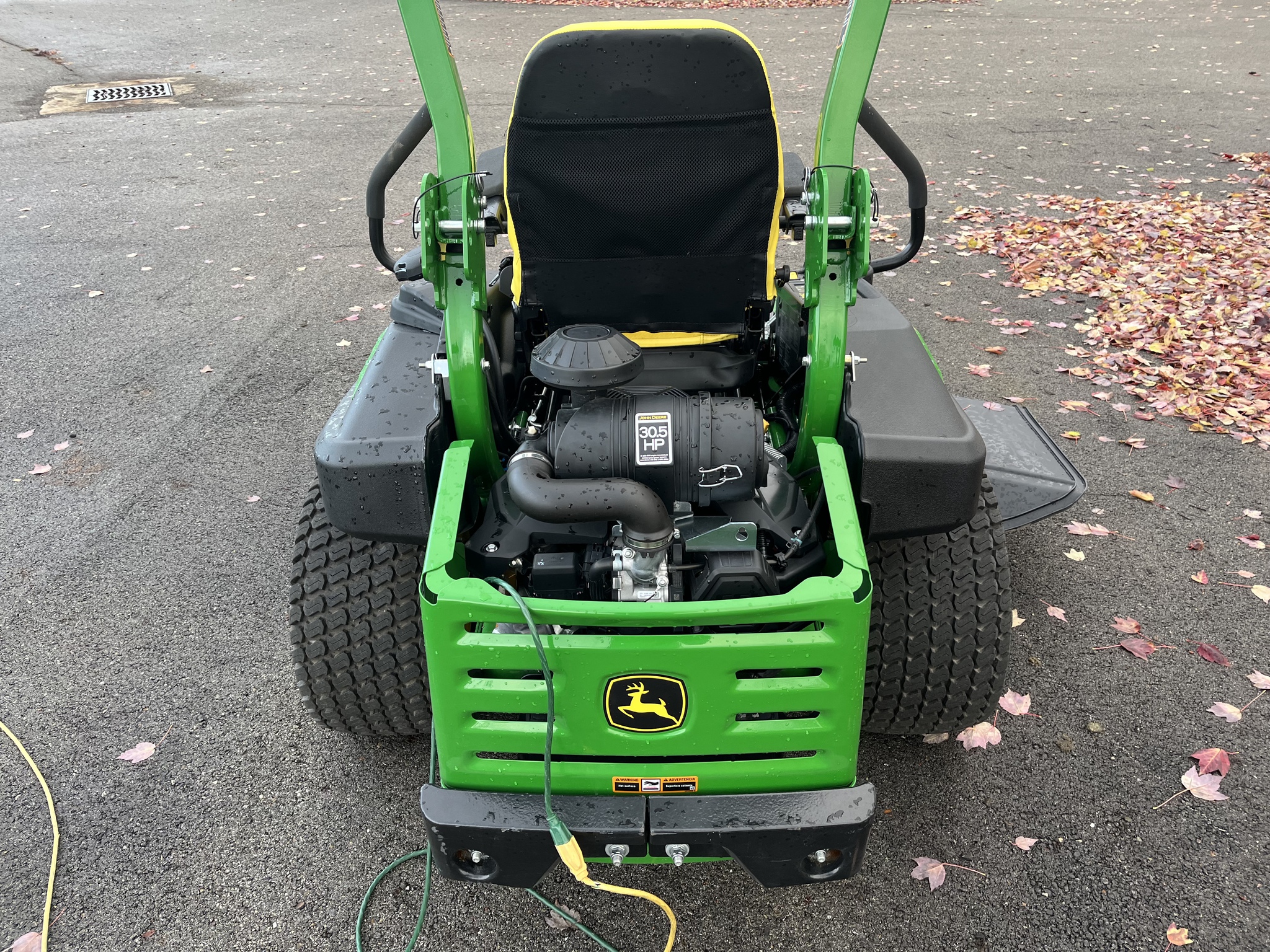 2025 John Deere Z955M Image 4