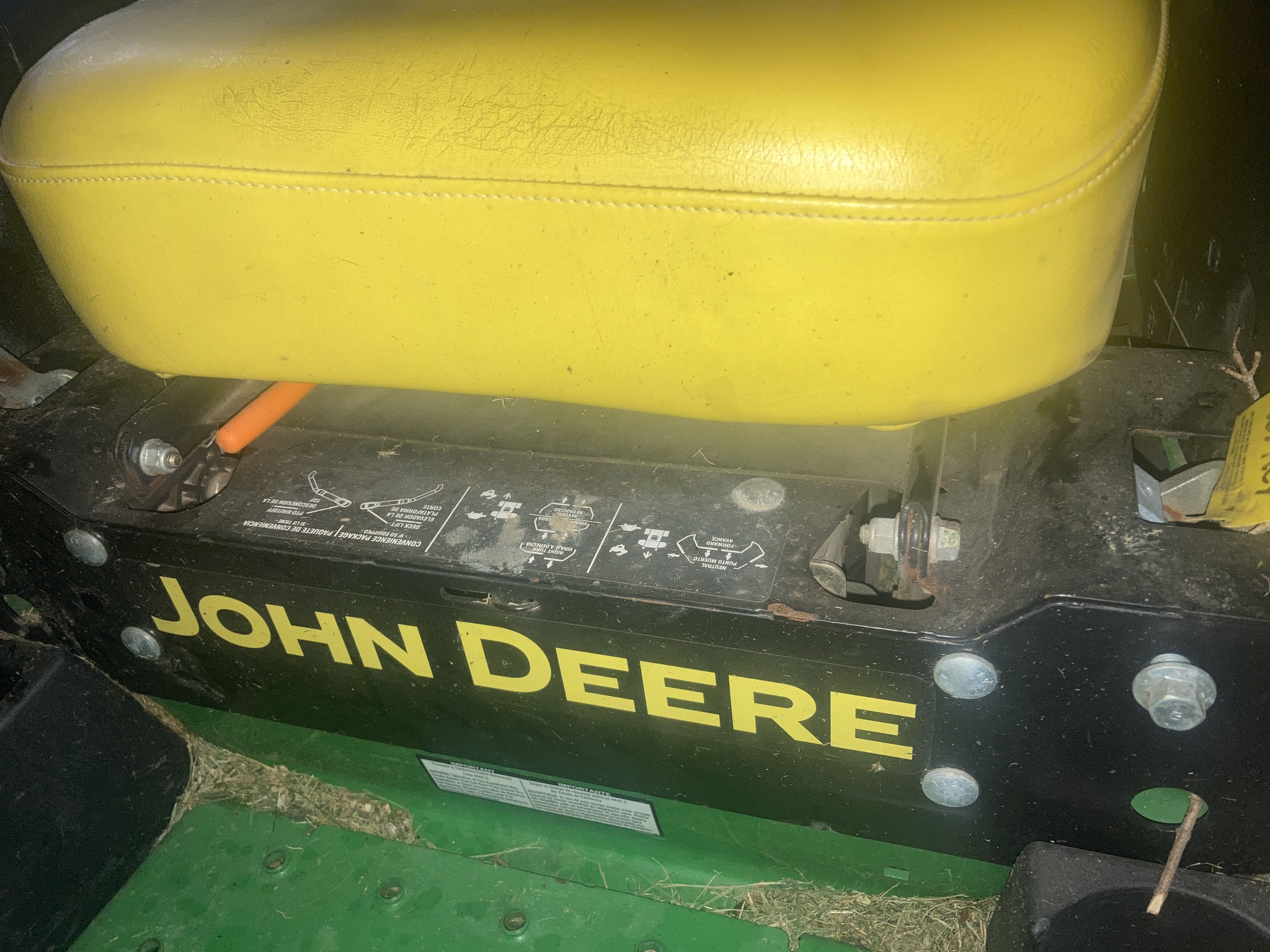 2013 John Deere Z915B Image 5