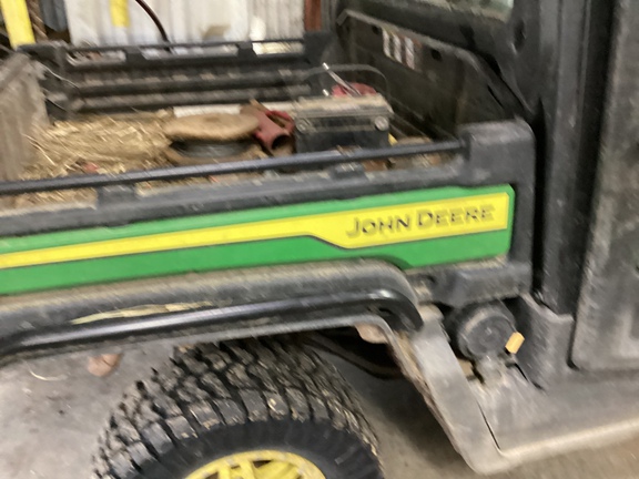 2024 John Deere XUV 835R - Photo4