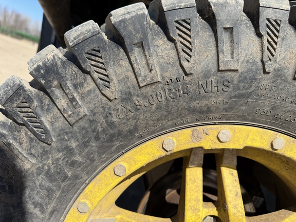 2024 John Deere XUV 835R - Photo9