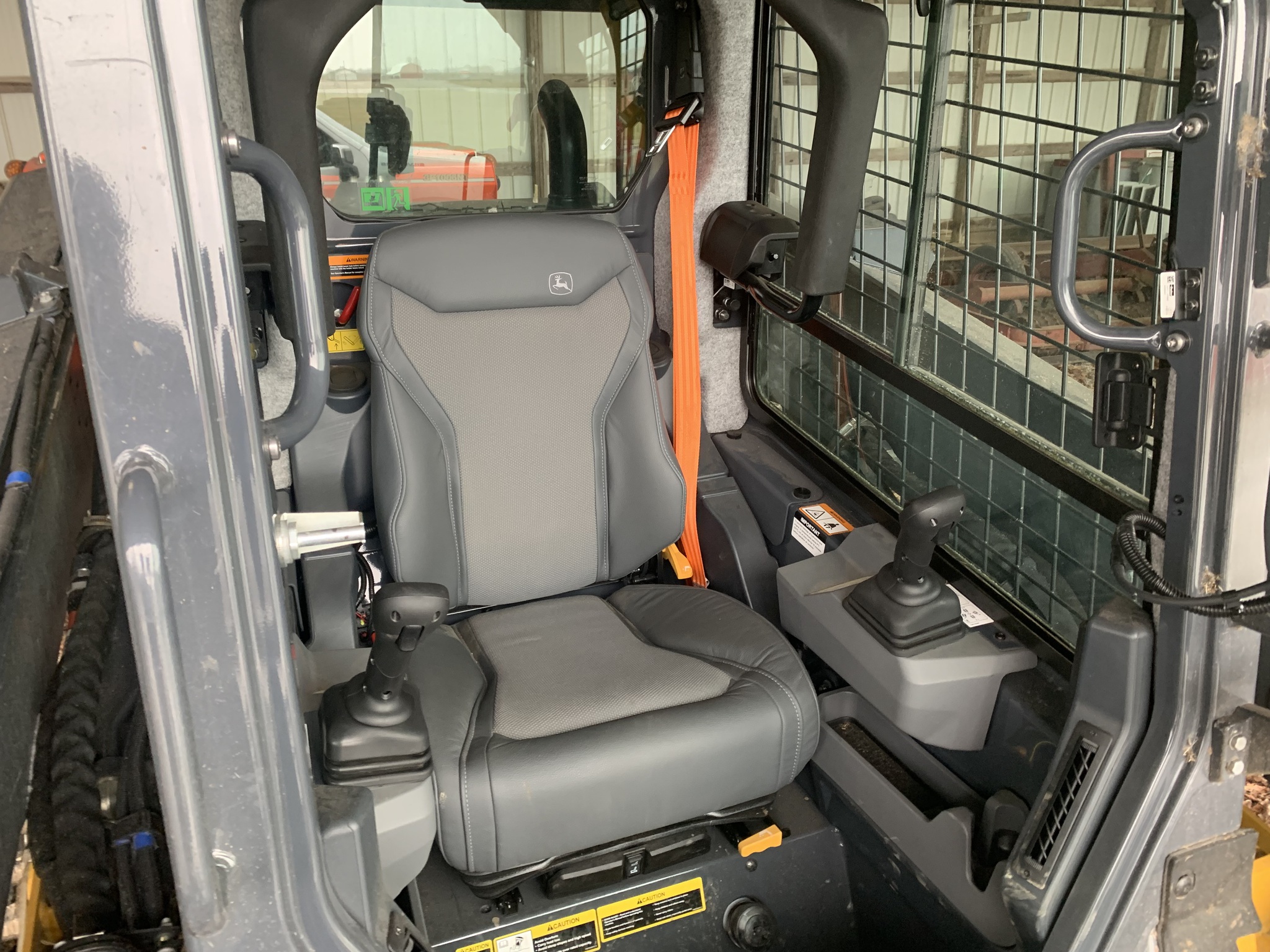 2024 John Deere 333 P Image 5