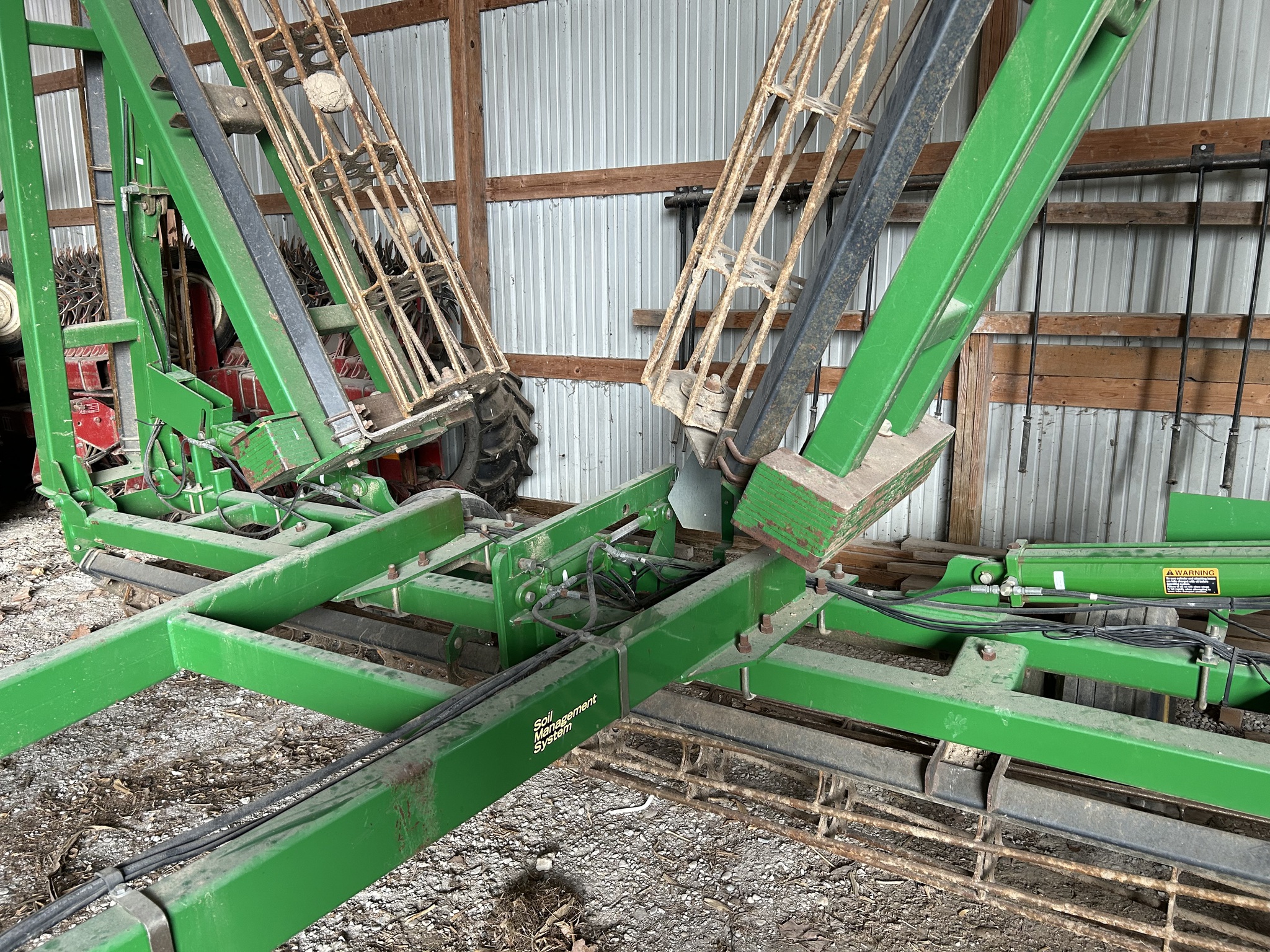 John Deere 200 Image 6