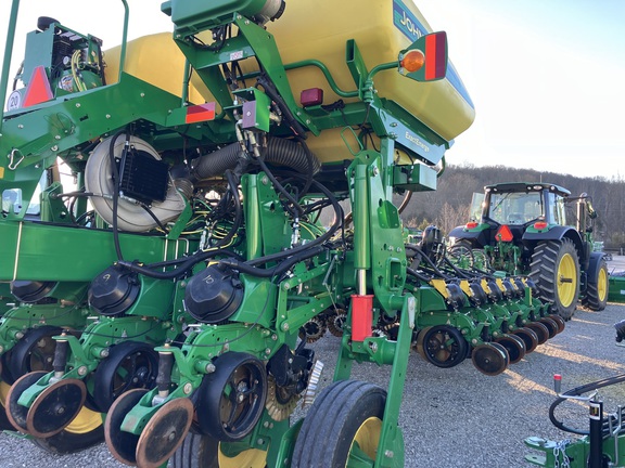 2020 John Deere 1775NT