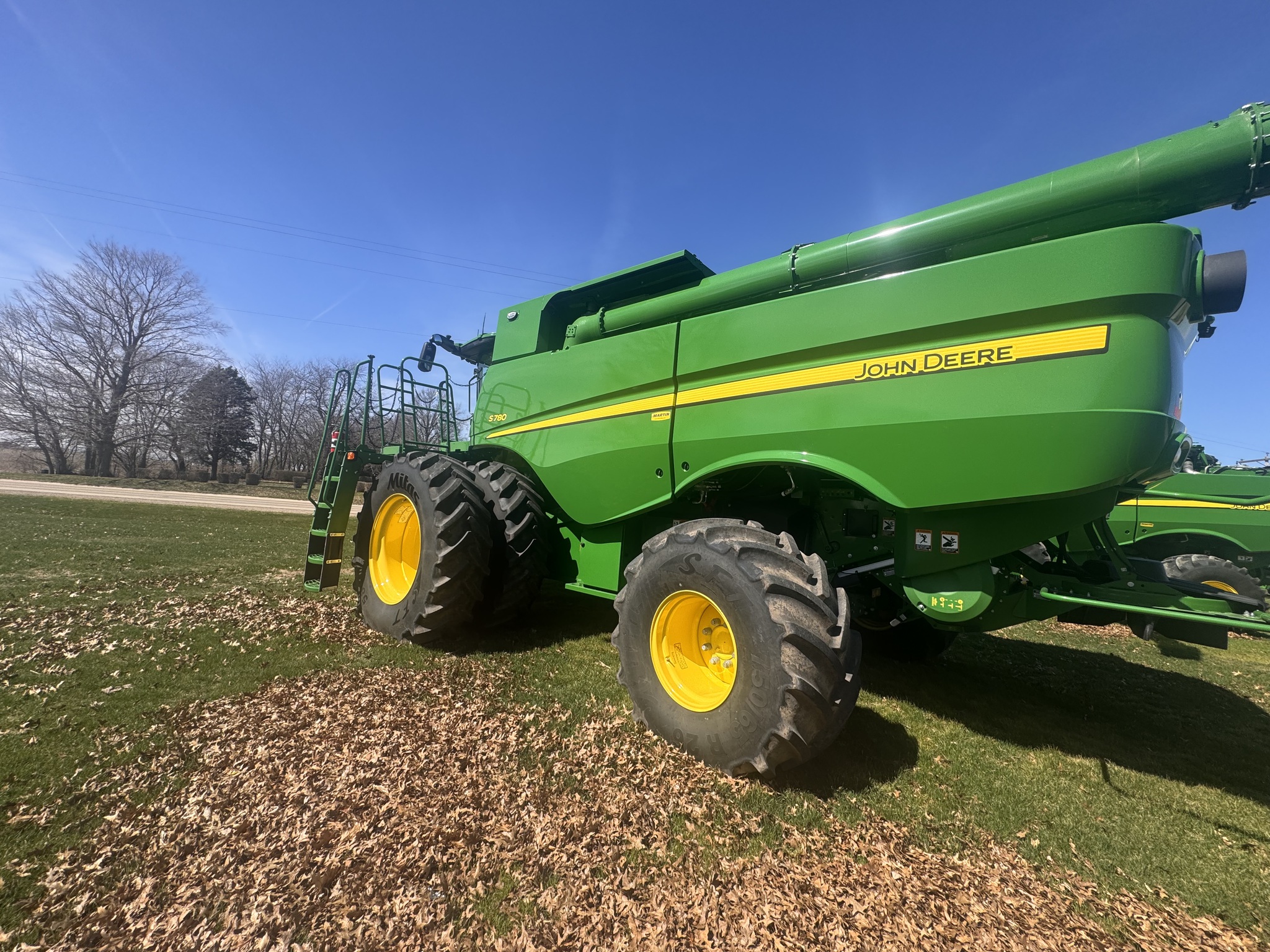  2024 John Deere S780 at Heritage Tractor in Kewanee, IL