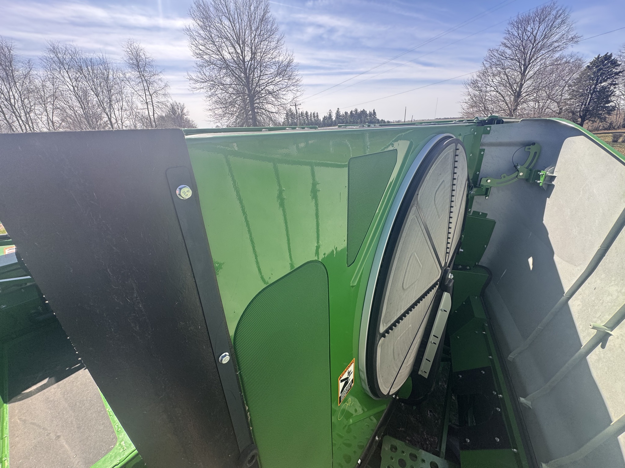  2024 John Deere S780 at Heritage Tractor in Kewanee, IL