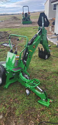 Photo of 2023 John Deere 260B Backhoe