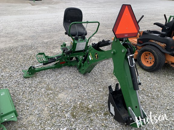 Photo of 2023 John Deere 260B Backhoe