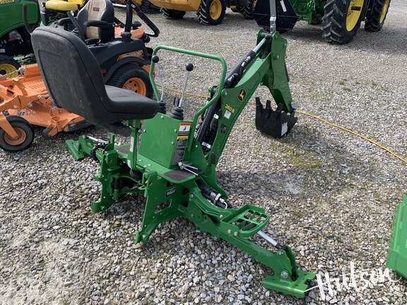 Photo of 2023 John Deere 260B Backhoe