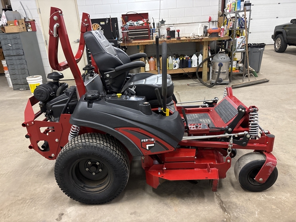 Used 2024 Ferris ISX2200 28 Zero Turn Mowers at Koenig Equipment in Urbana, OH - Photo8