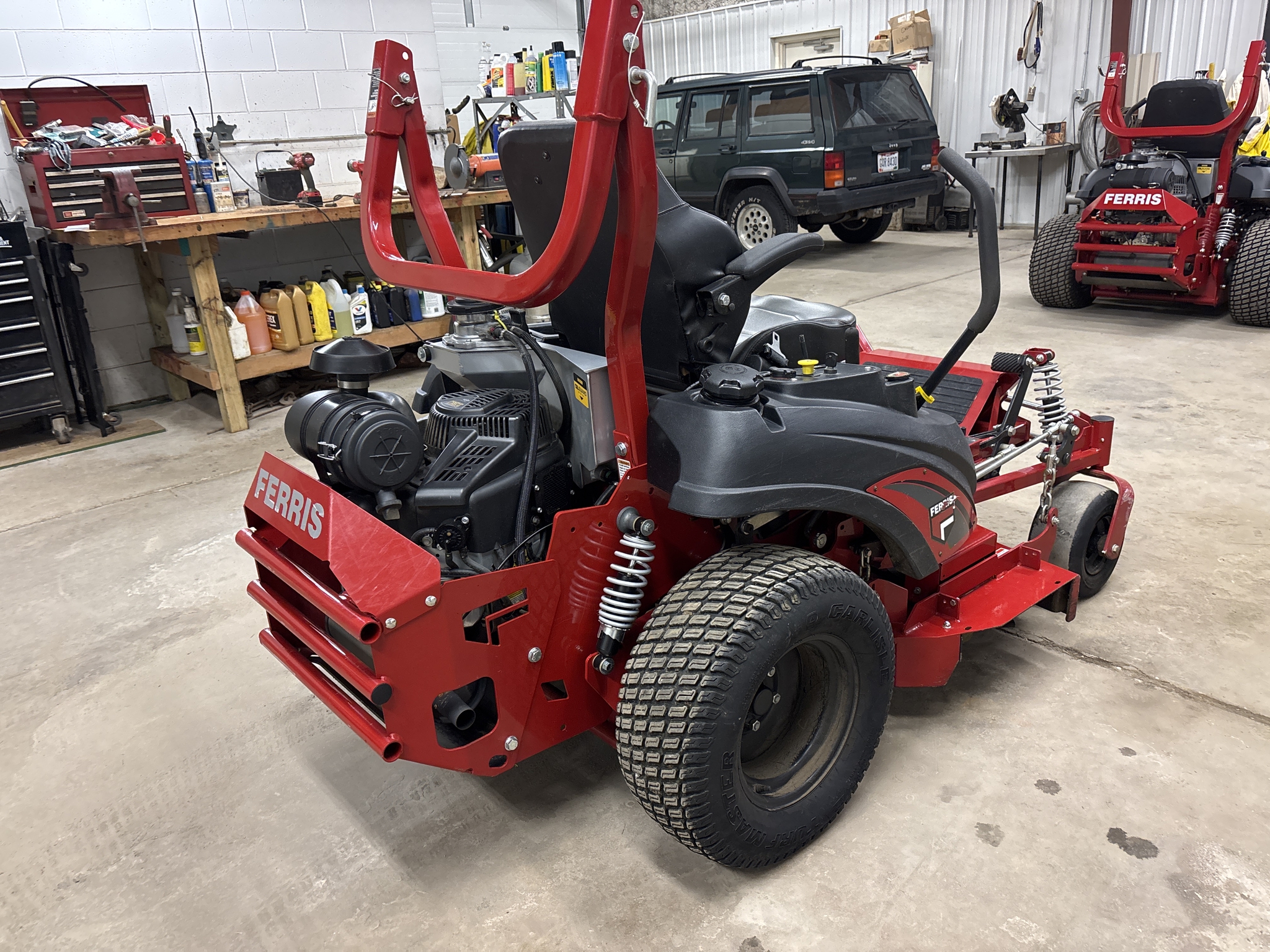Used 2024 Ferris ISX2200 28 Zero Turn Mowers at Koenig Equipment in Urbana, OH - PhotoXL11