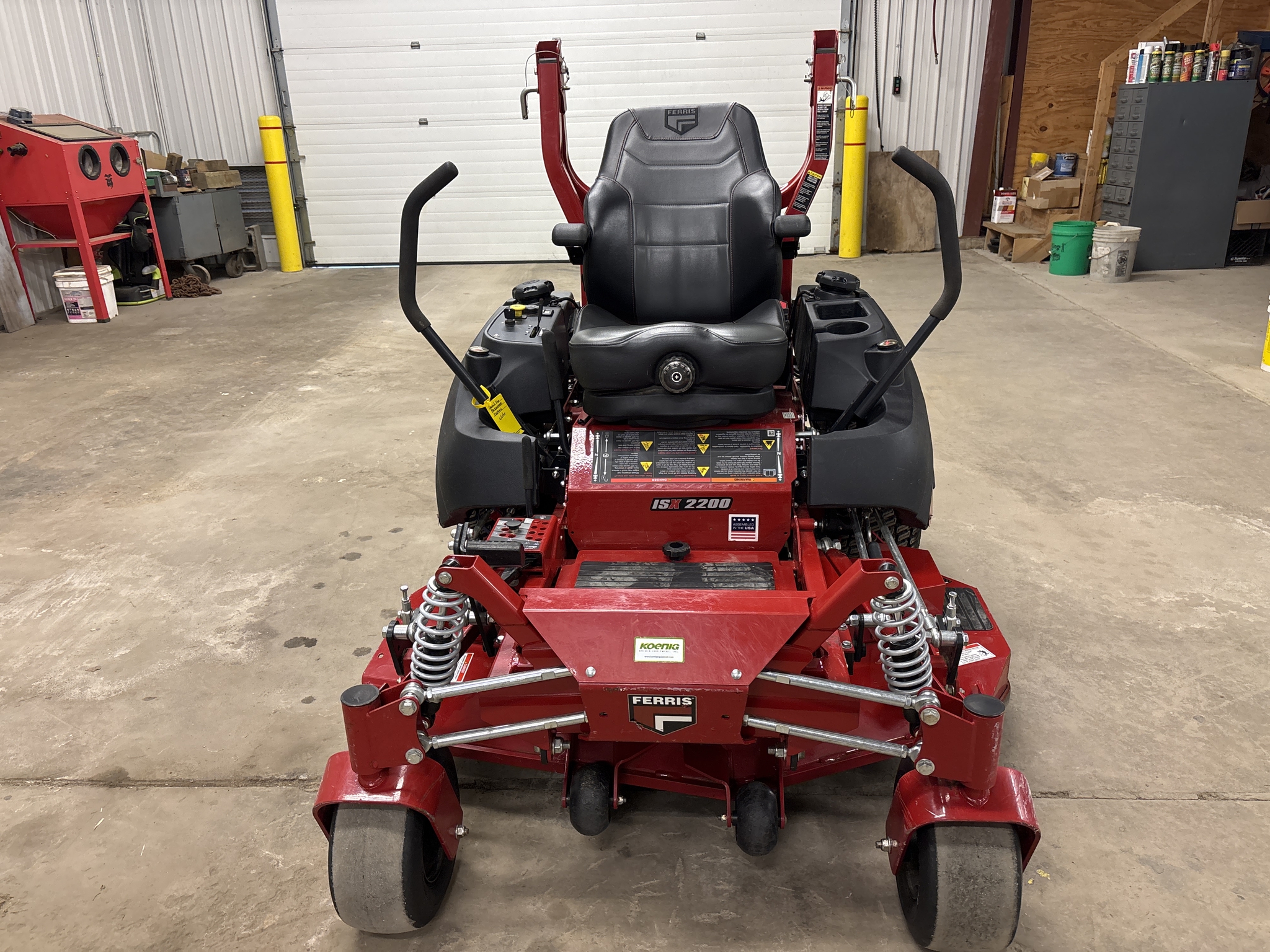 Used 2024 Ferris ISX2200 28 Zero Turn Mowers at Koenig Equipment in Urbana, OH - PhotoXL17