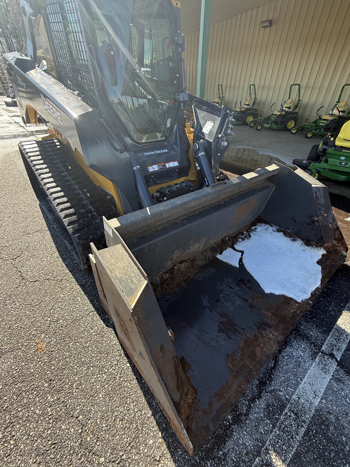 2025 CID HD84B Image 2