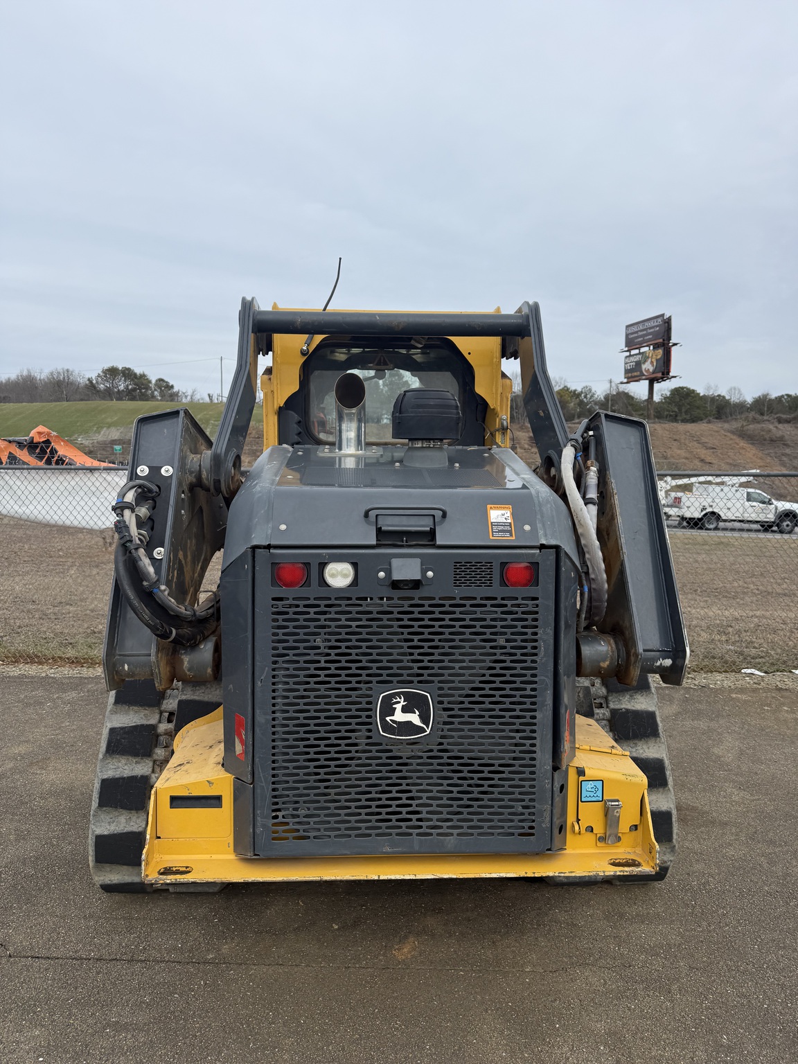 2022 John Deere 333G Image 3