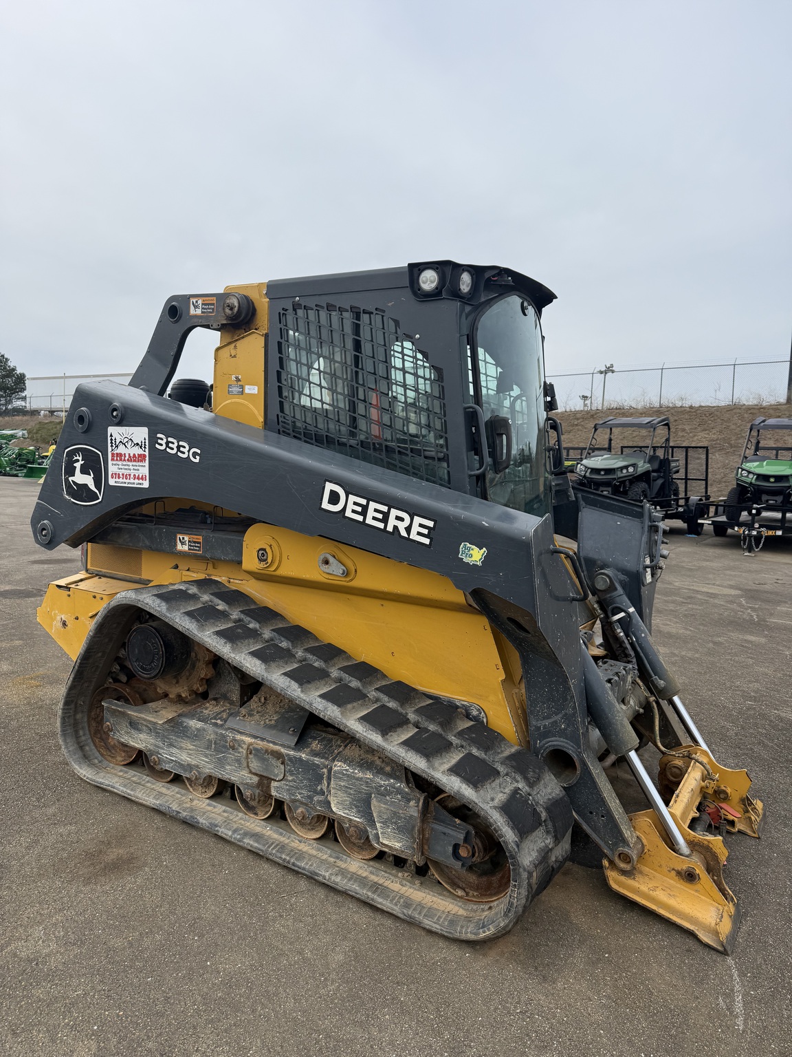 2022 John Deere 333G Image 6