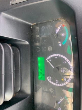 2019 John Deere 5075E Photo 6