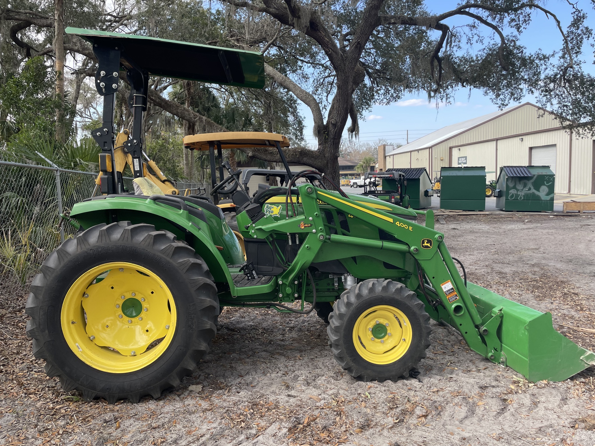 2023 John Deere 4044M Image 1