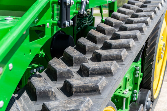 Used 2024 John Deere 8RT 370 Track Tractors at Koenig Equipment in Anna, OH - Photo10