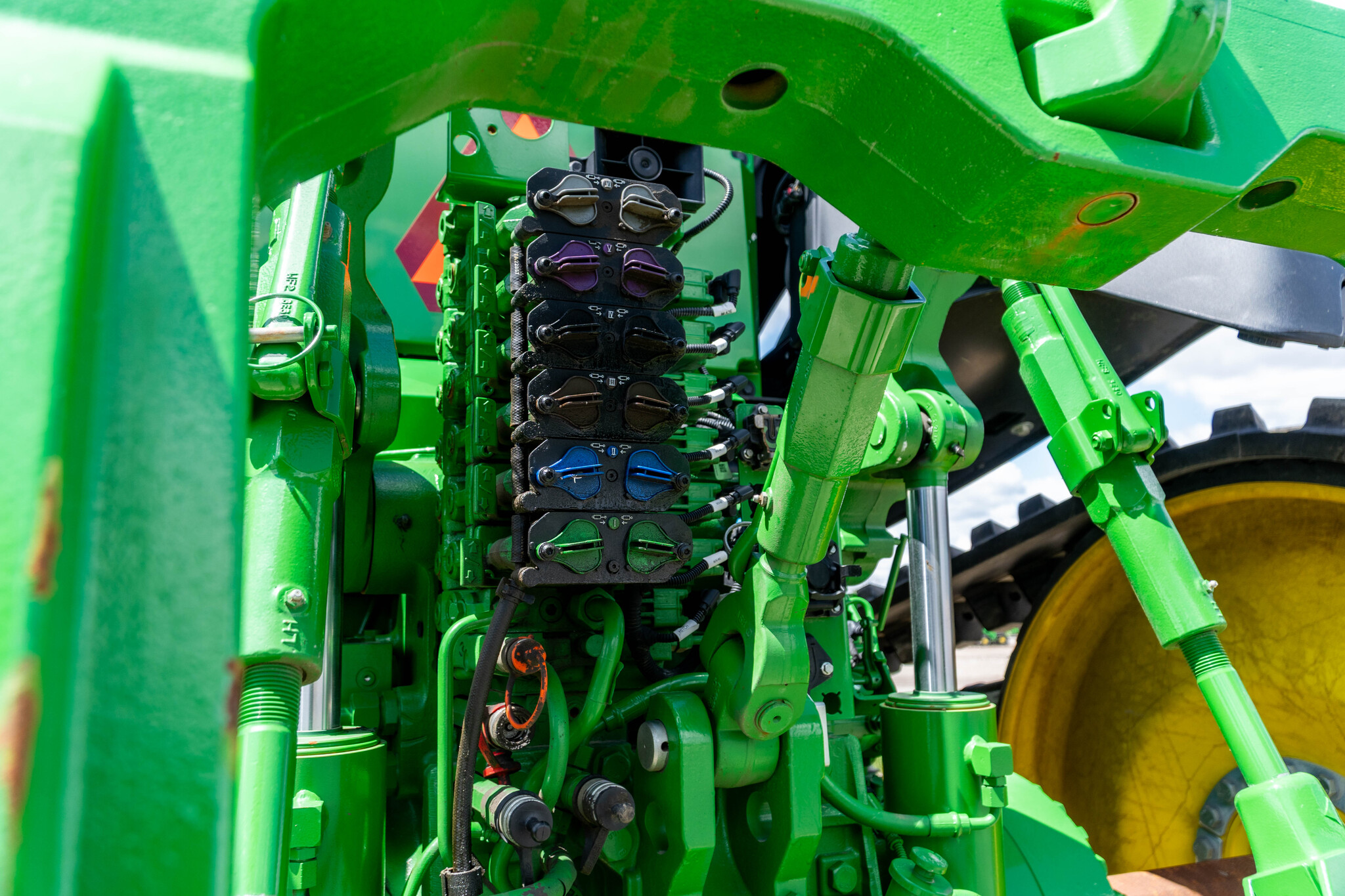 Used 2024 John Deere 8RT 370 Track Tractors at Koenig Equipment in Anna, OH - PhotoXL15