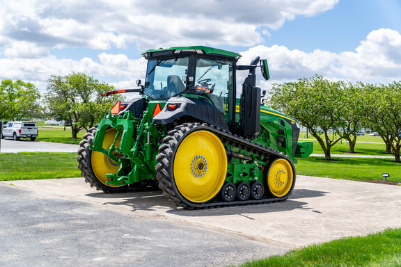 Used 2024 John Deere 8RT 370 Track Tractors at Koenig Equipment in Anna, OH - Photo4