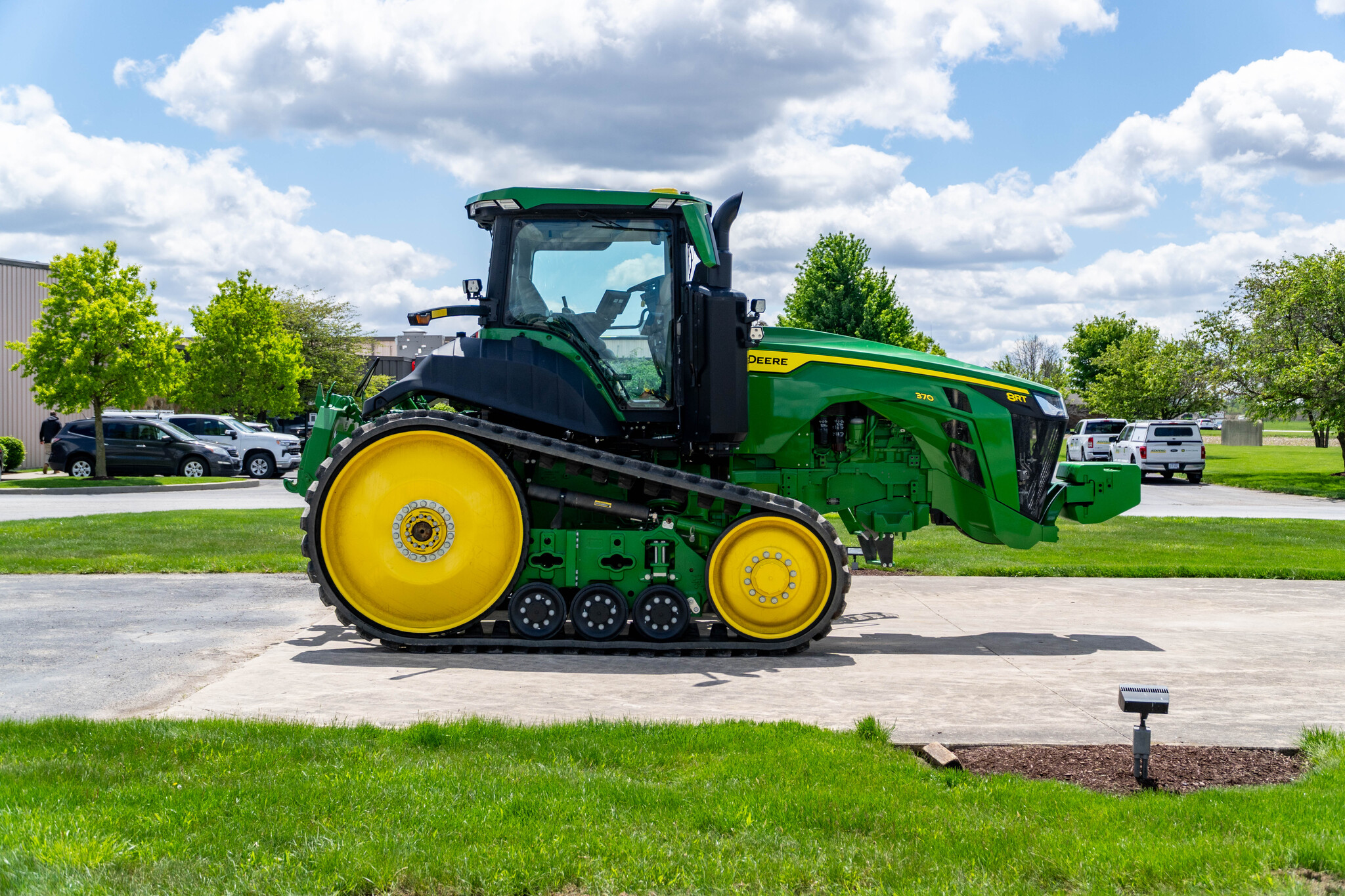 Used 2024 John Deere 8RT 370 Track Tractors at Koenig Equipment in Anna, OH - PhotoXL5