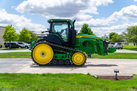 Used 2024 John Deere 8RT 370 Track Tractors at Koenig Equipment in Anna, OH - Photo5
