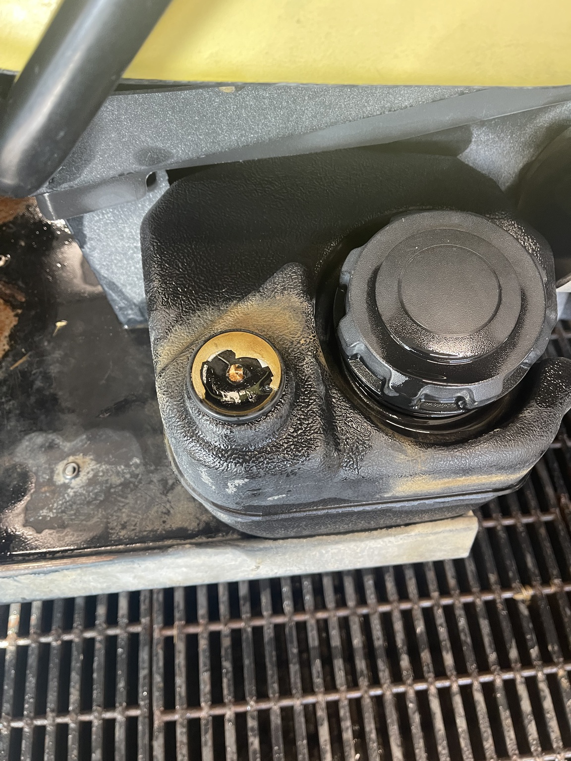 2012 John Deere XUV 825I GREEN Image 11