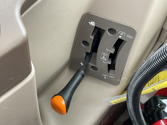 Used 2024 John Deere 6155M Row Crop Tractors at Horizon Ag & Turf in Westlock, AB - Photo18