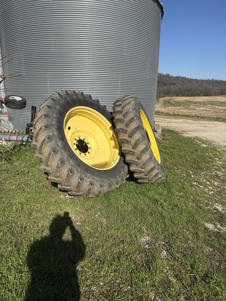 Photo of 2010 John Deere 7830