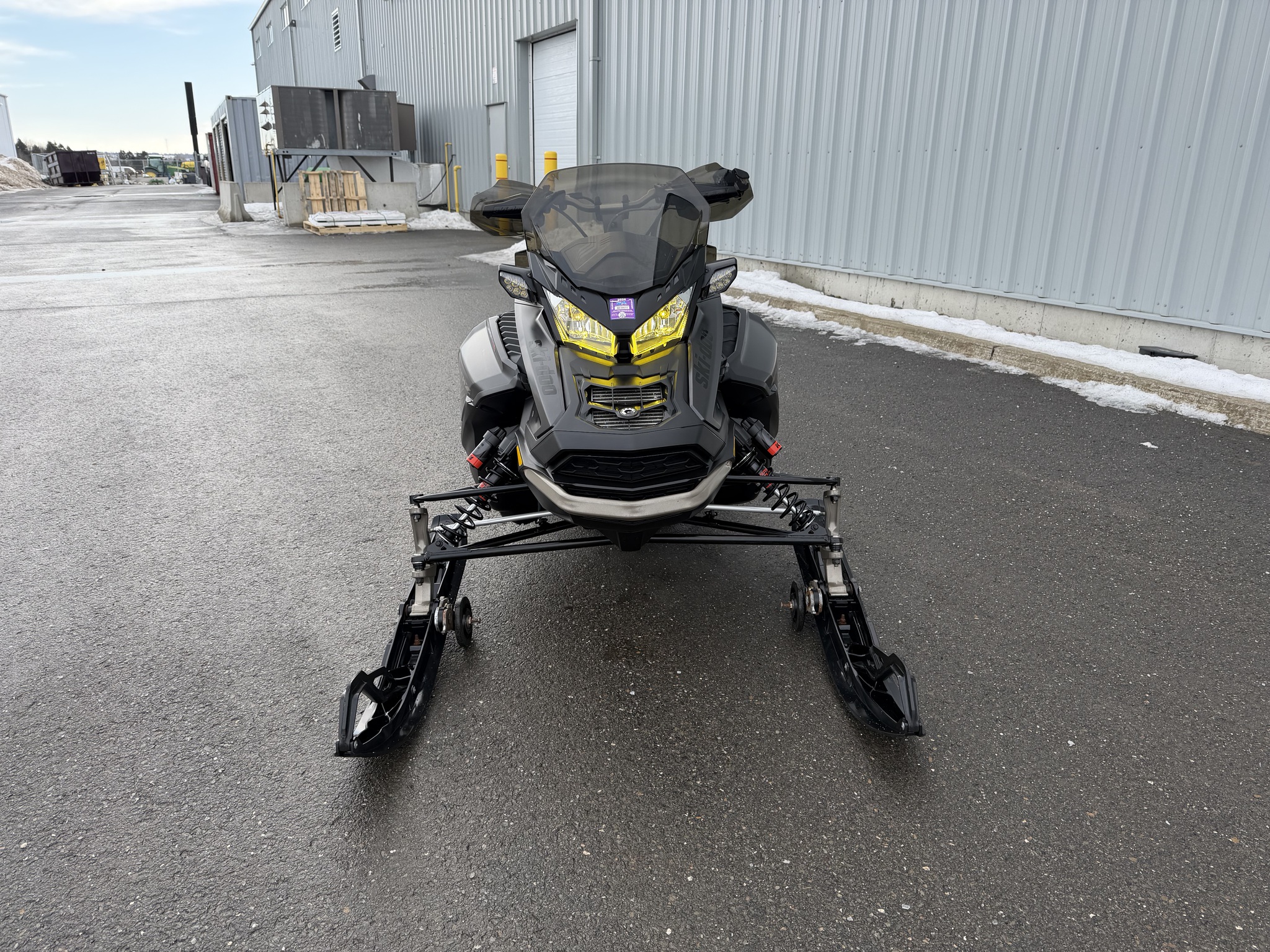 2022 Ski Doo Mach Z 900 TR Image 9