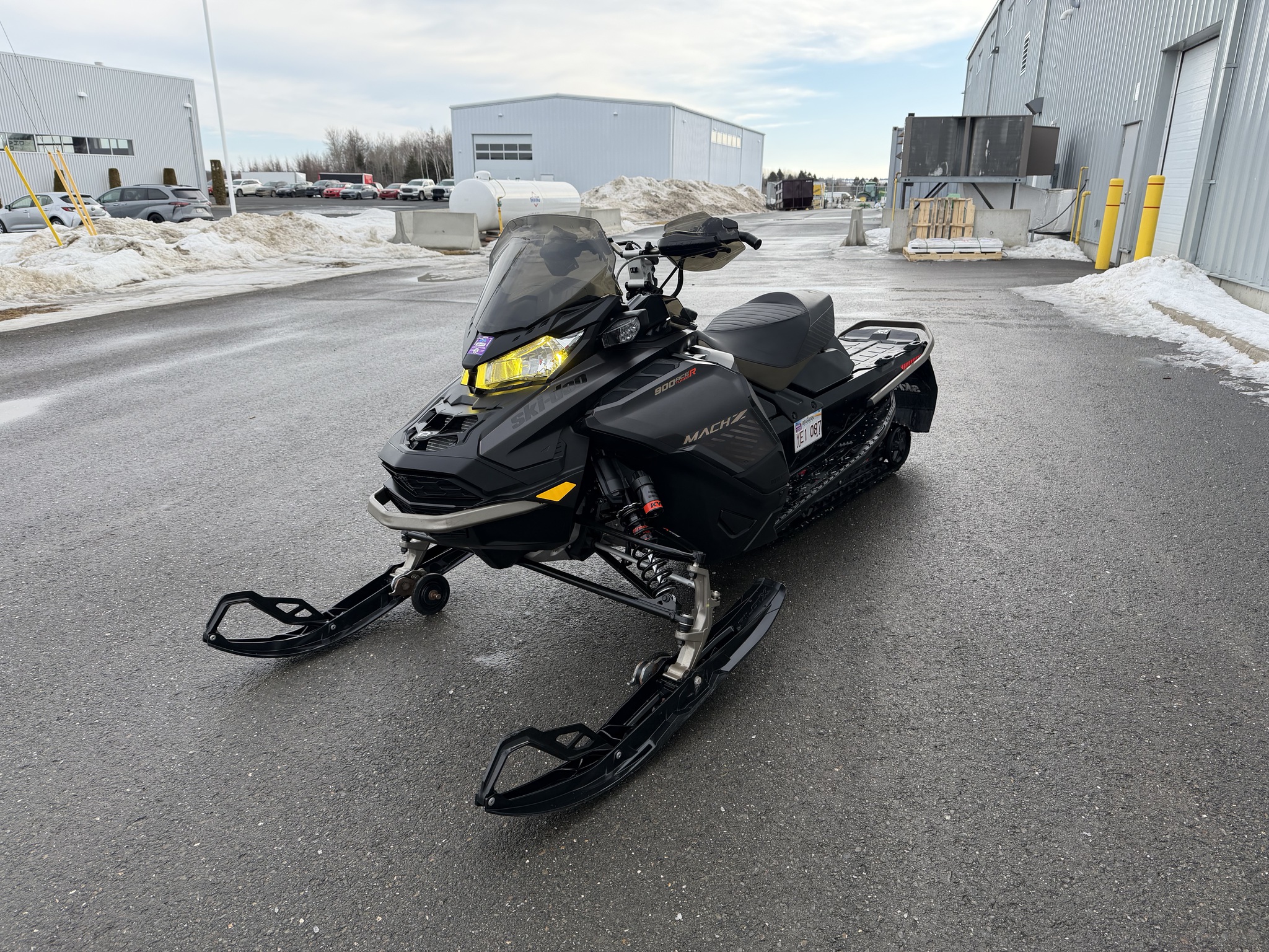 2022 Ski Doo Mach Z 900 TR Image 1