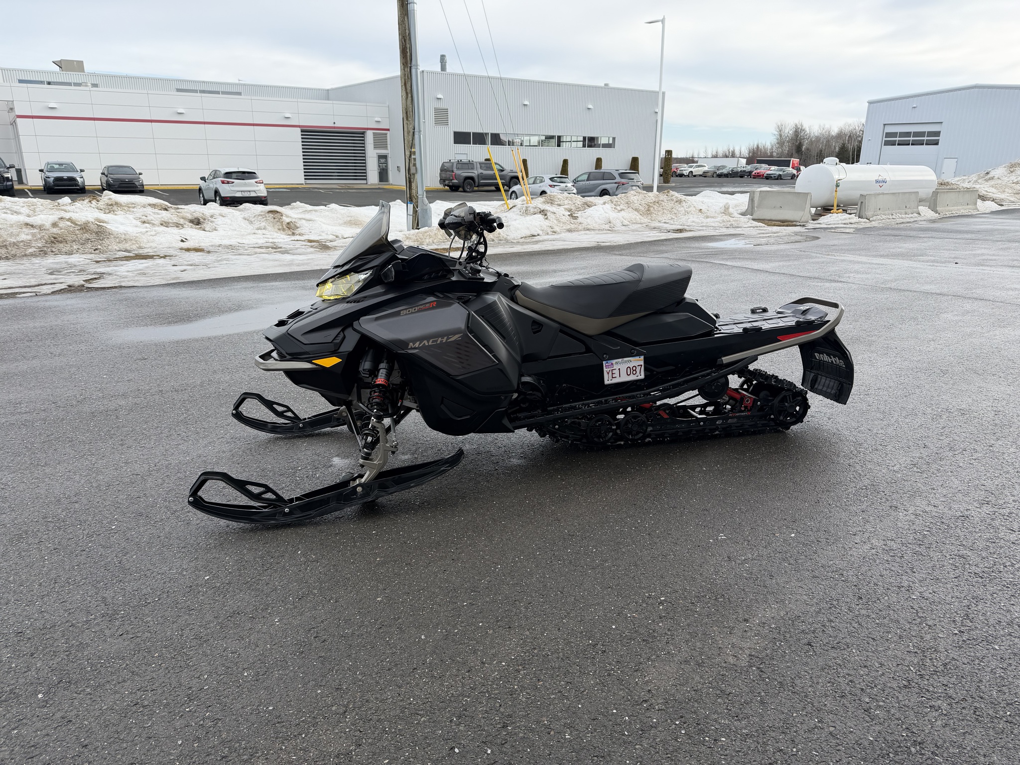 2022 Ski Doo Mach Z 900 TR Image 2