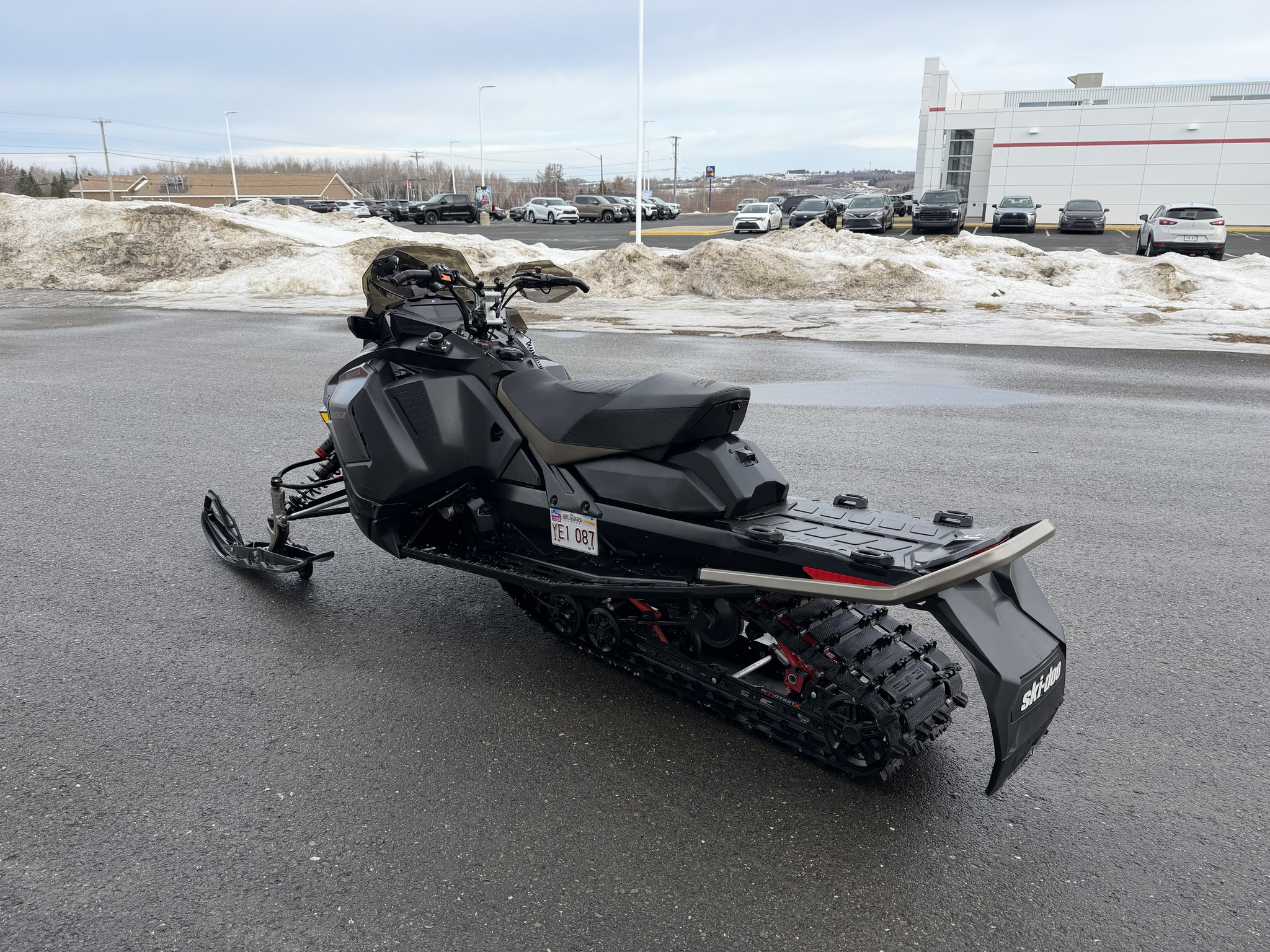 2022 Ski Doo Mach Z 900 TR Image 3