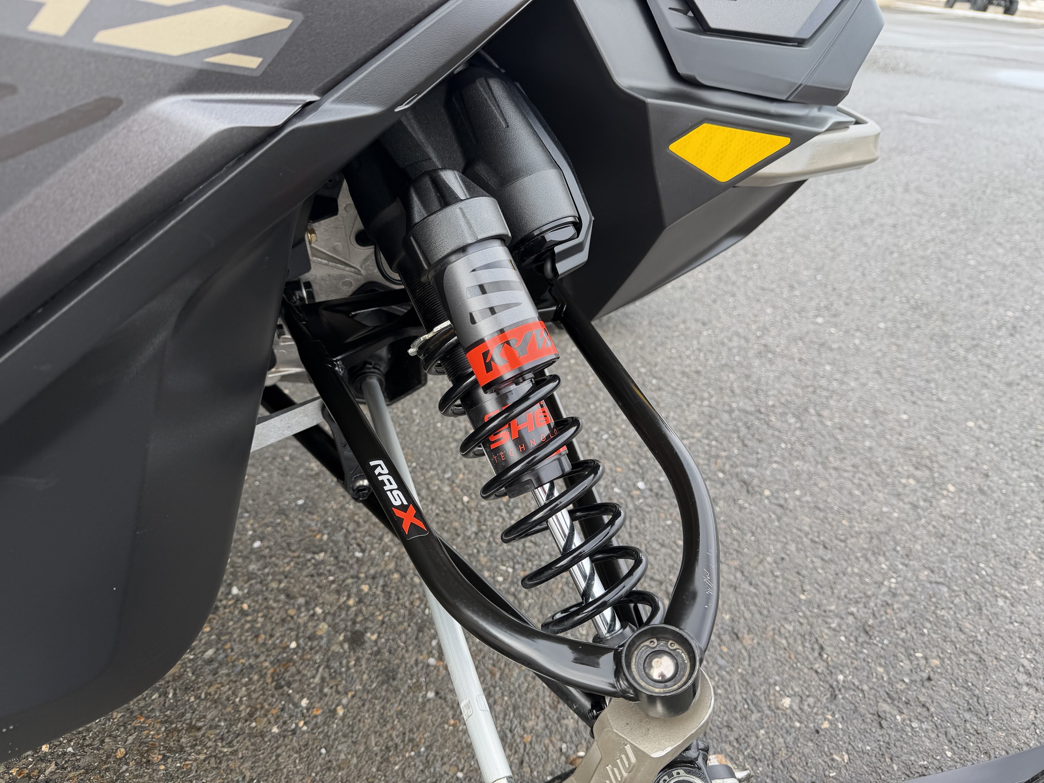 2022 Ski Doo Mach Z 900 TR Image 6