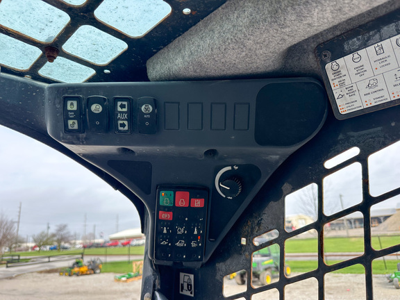 2019 John-Deere 324G
