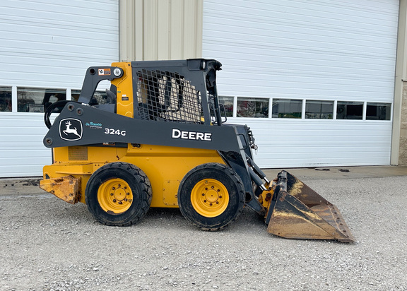 2019 John-Deere 324G