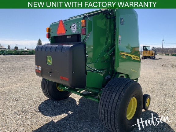 Photo of 2025 John Deere 451M