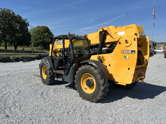 2017 JCB 509-42-2
