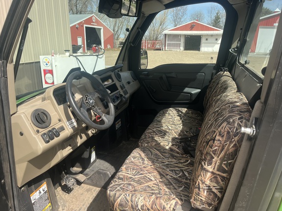 2024 John Deere XUV 835R - Photo5