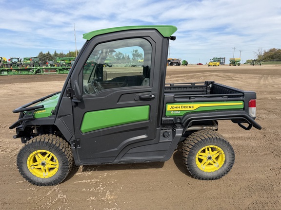 2024 John Deere XUV 835R - Photo6