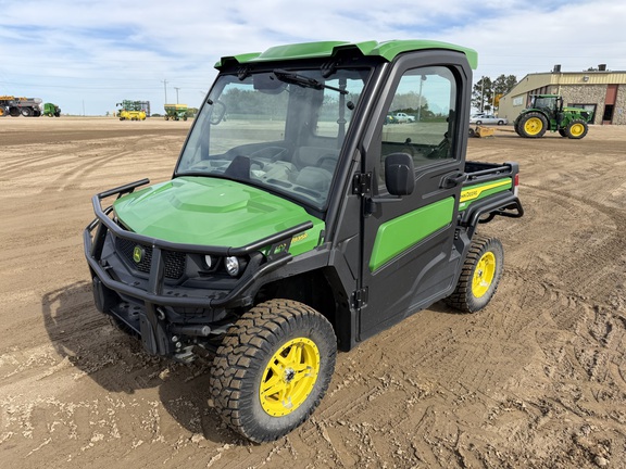 2024 John Deere XUV 835R - Photo7