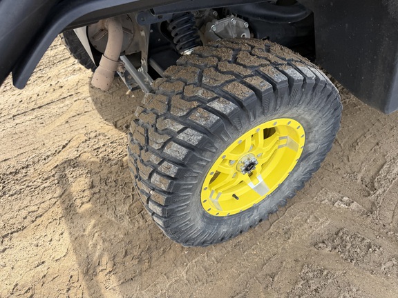 2024 John Deere XUV 835R - Photo13