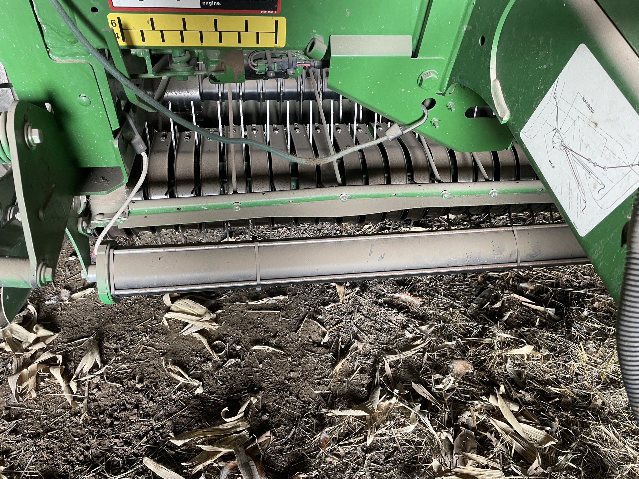 2021 John Deere 560M Image 15