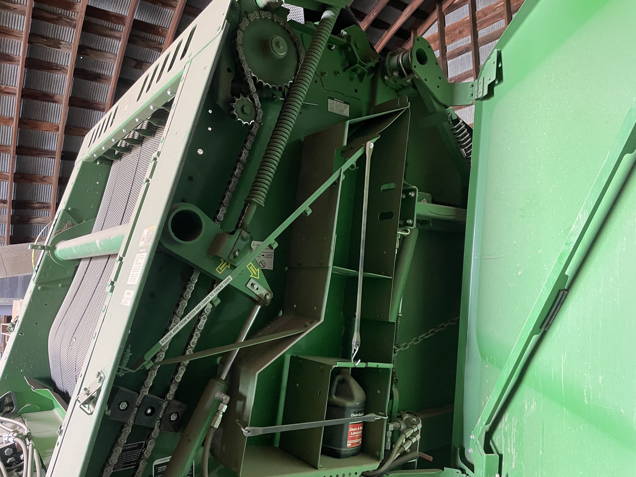 2021 John Deere 560M Image 9