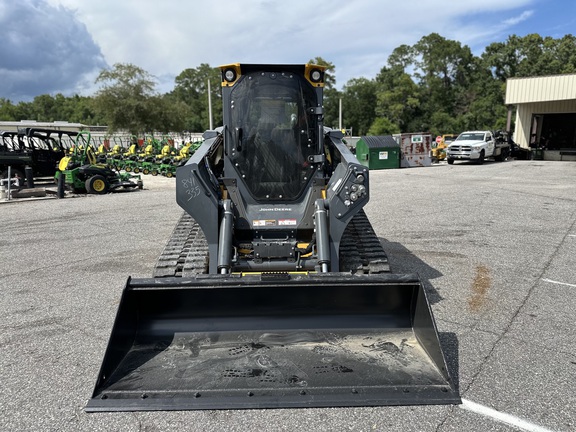 2025 John Deere 335P-4